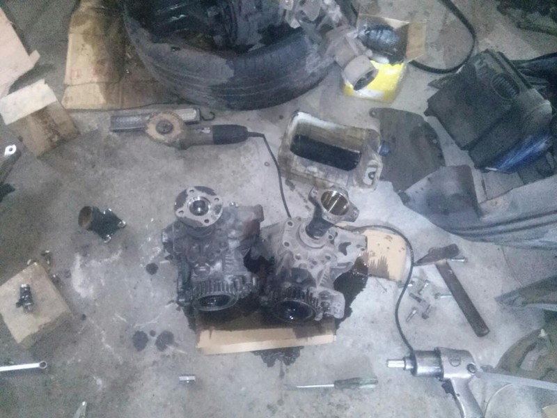 Роздавальна коробка Nissan Murano  2008 3.5 Бензин 