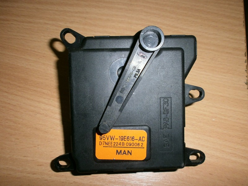 Привод заслонки печки (сервопривод управления заслонкой отопителя) Ford Transit  1999 2.5 Дизель Киев