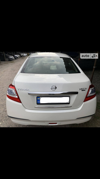 Надписи на крышку багажника Nissan Teana J32  2010 2.5 Бензин Киев