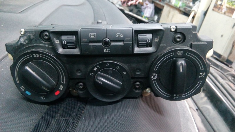 Блок управления кондиционером Skoda Octavia А5 хэтчбек 2006 г.  1.6 л бензин Киев