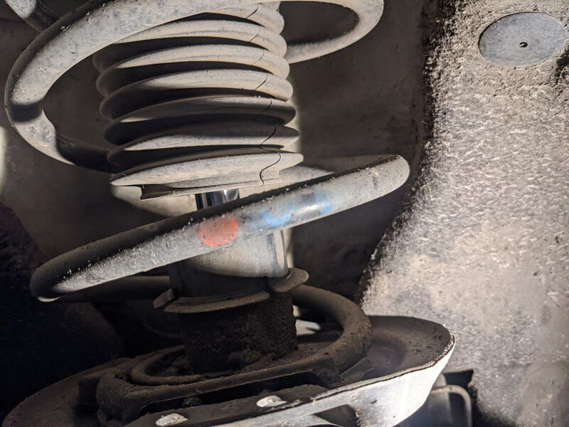 Амортизатор передний правый 543027495R   Renault Talisman