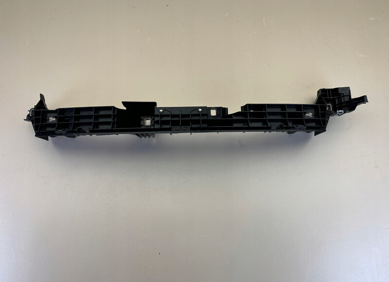 Кронштейн на передні пас Mercedes-Benz AMG GT  2021 3.0 Бензин Луцк