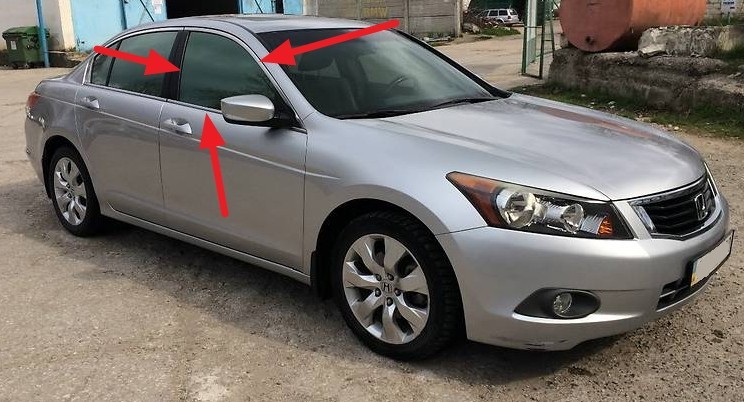 Стекло правой передней двери. Honda Accord USA  2008 2.4 Бензин Краматорск