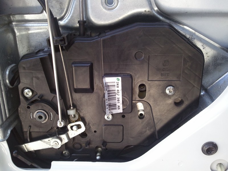 Замок задней двери 2K0827201Q   Volkswagen Caddy