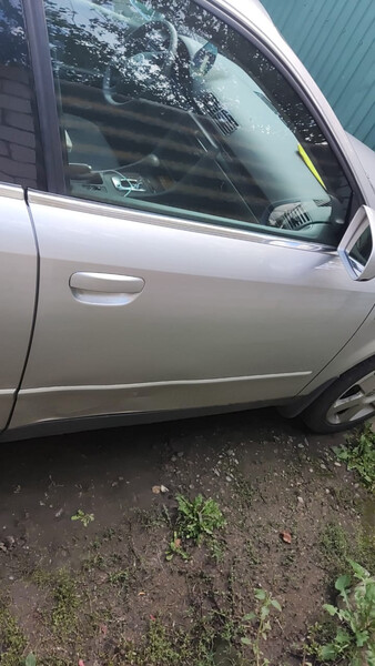 Дверь передняя правах голая (цвет ly7w) Audi A4  2001 2.0 Бензин Днепр