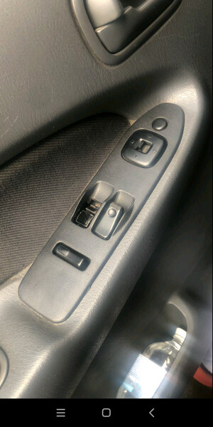 Блок кнопок стеклоподъёмника на 2 кнопки Mazda 323  1998 купе 1.5 Бензин 