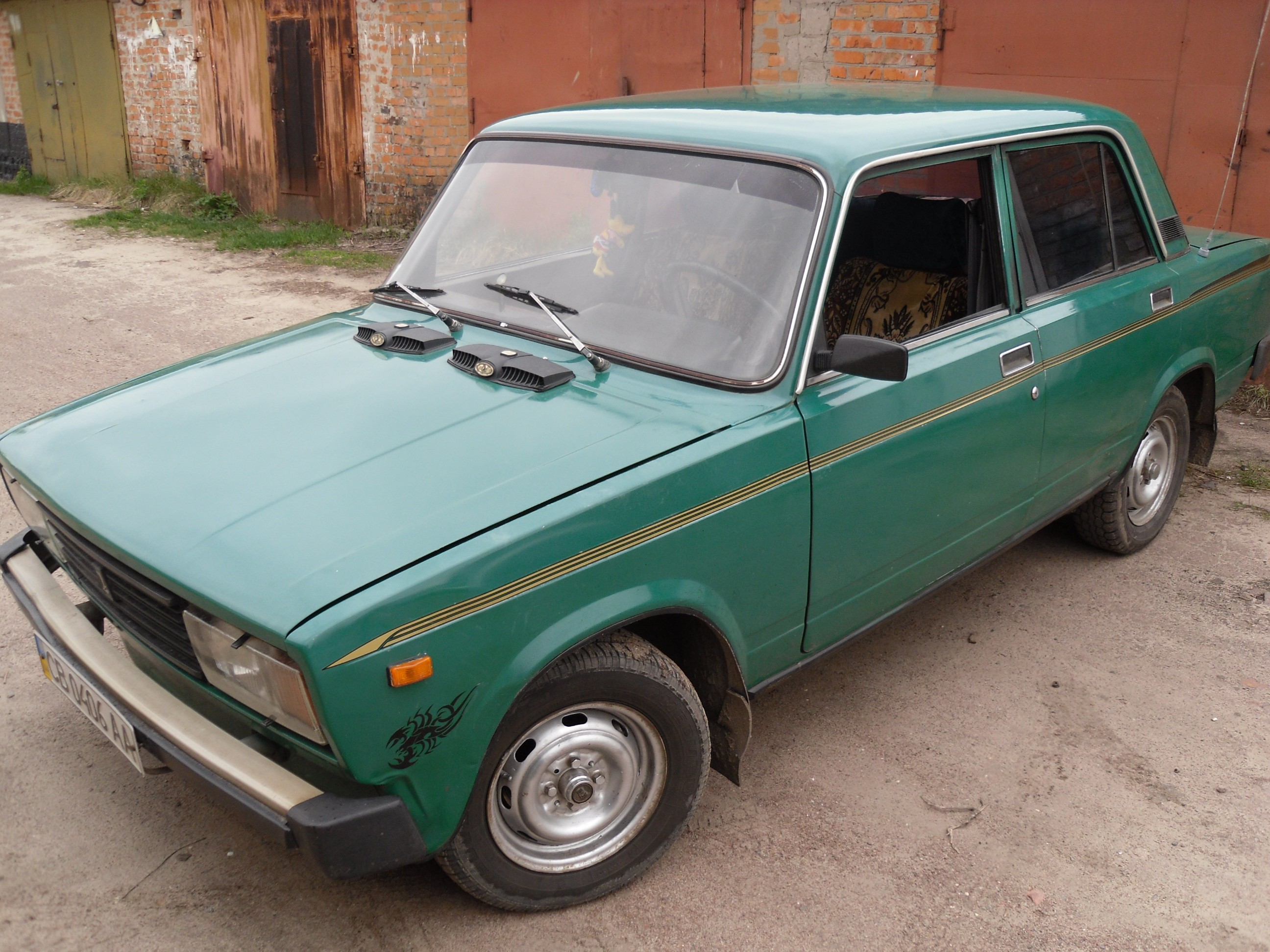 Бампер передний ВАЗ 21053  1990 1.5 Бензин Чернигов