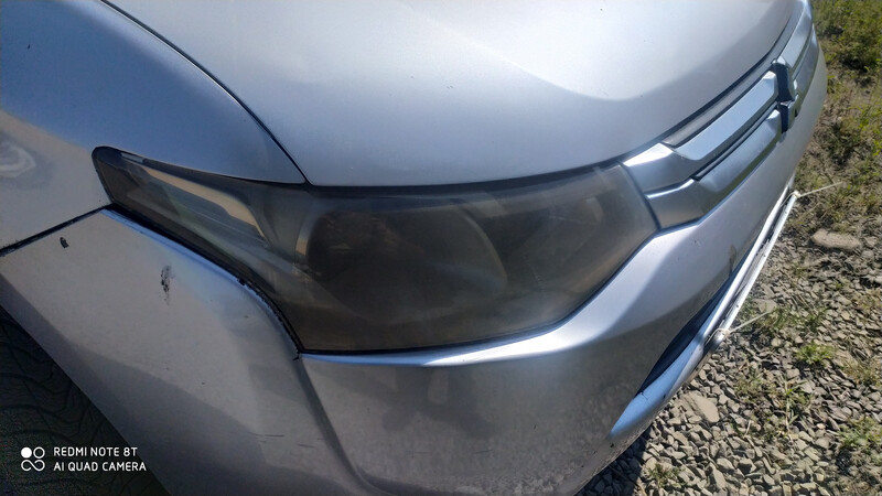 Стекло правий фари Mitsubishi Outlander 3  2014 универсал 1.2 Бензин Мукачево
