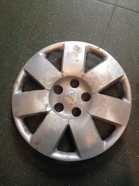 Колпак колесный r-16 Mitsubishi Outlander  2005 2.0 Бензин Хмельницкий