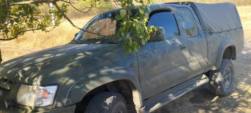 Стекло левое глухое Toyota Hilux  2002 2.5 Дизель Хмельницкий