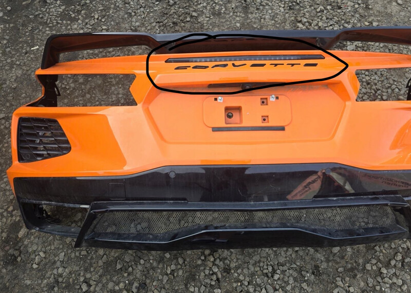 Задній стоп сигнал Chevrolet Corvette  2023 6.2 Бензин 