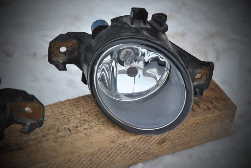 Противотуманная фара правая Nissan Almera N16 2005 1.5 Бензин Запорожье