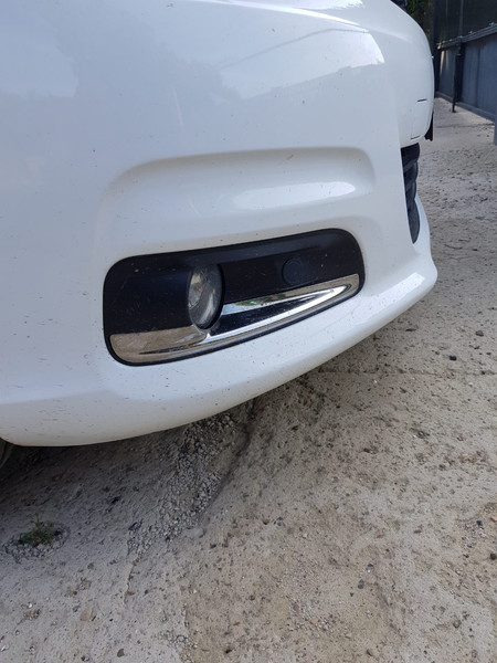 Решетка противотуманной фары левая Citroen C4  2013 хэтчбек 1.6 Дизель Одесса
