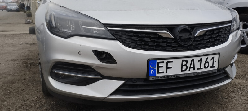 Заглушка буксировочного крюка (передний бампер) Opel Astra  2020 универсал 1.5 Дизель Черкассы