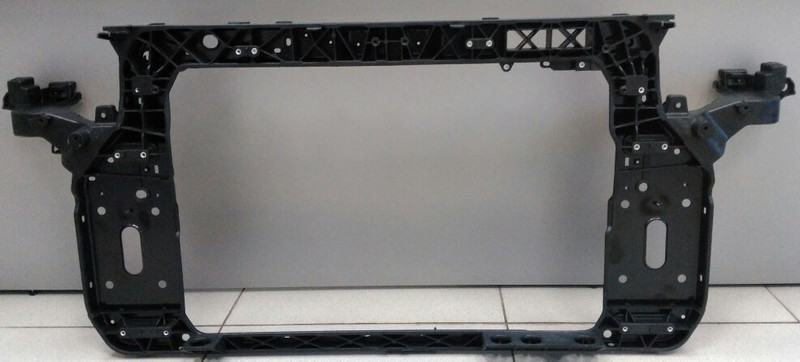 Панель крепления радиатора 64101-3U000   Kia Sportage