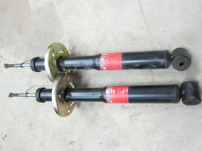 Амортизатори задні Volkswagen Vento  1992 1.8 Бензин 