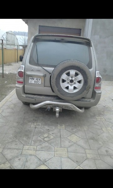 Нгуряиник заднего бампера Mitsubishi Pajero  2004 2.8 Бензин Одесса
