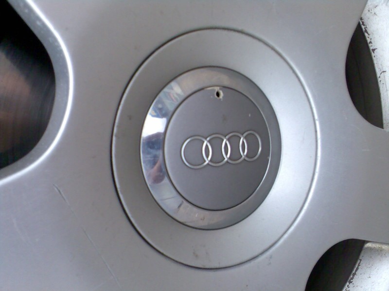 Крышка (КОЛПАК) диска Audi A4 B6 2003 г.  Купянск