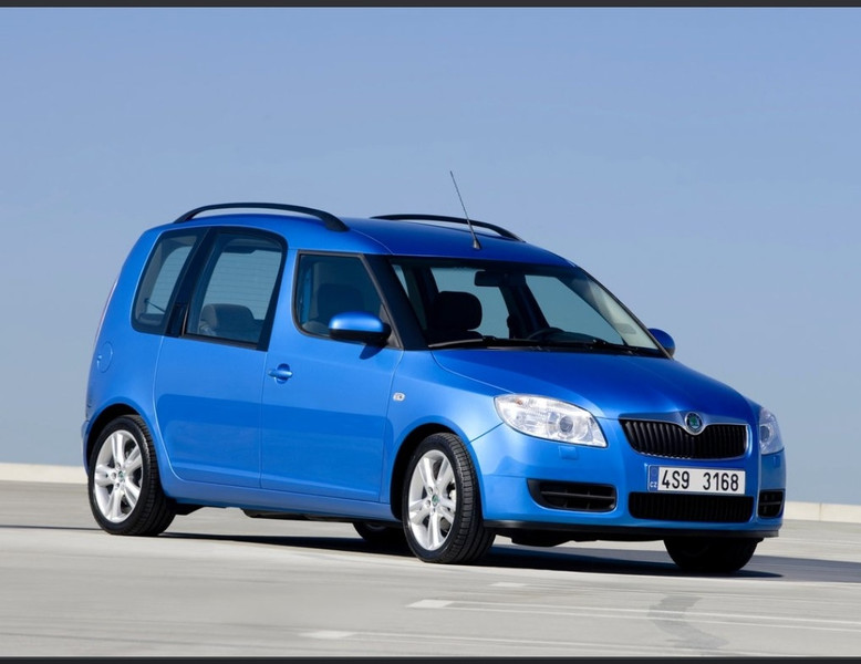 Двери левые Skoda Roomster  2009 хэтчбек 1.4 Бензин Киев