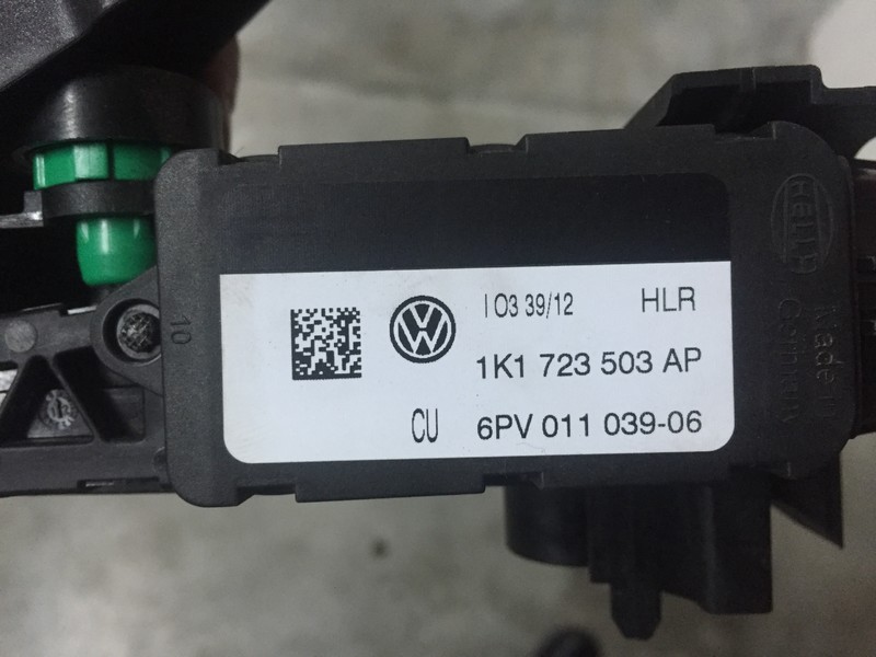Педаль газа Volkswagen Passat B7 2012 г.  2.0 л дизель Одесса
