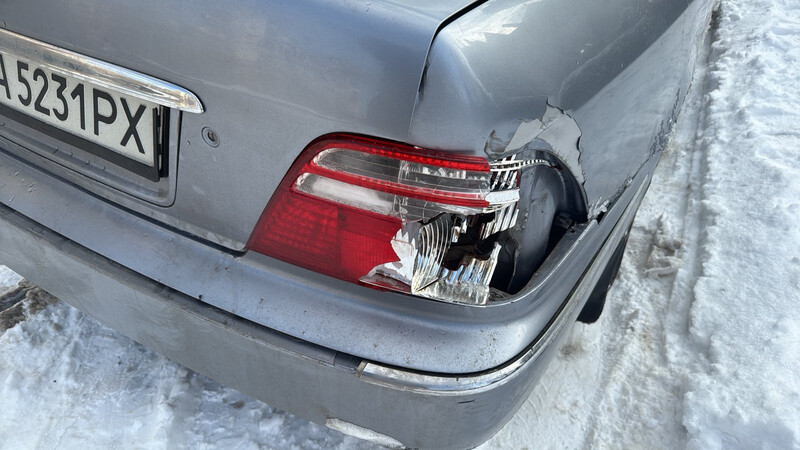 Правый задний фонарь Honda Legend  2002 3.5 Бензин Киев