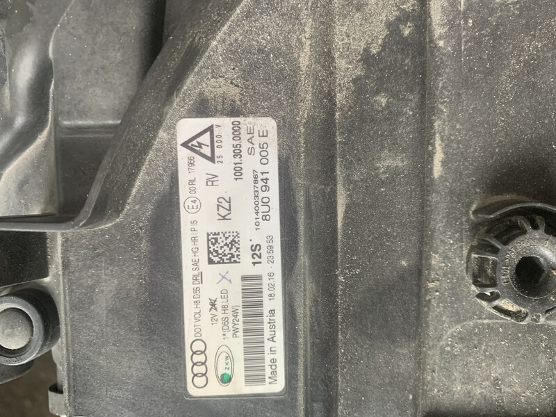 Фара передняя левая Audi Q3  2017 20.0 Бензин Ровно