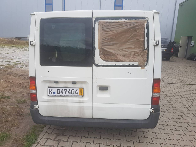 Заднее стекло (распашонка правая) Ford Transit  2002 2.0 Дизель 