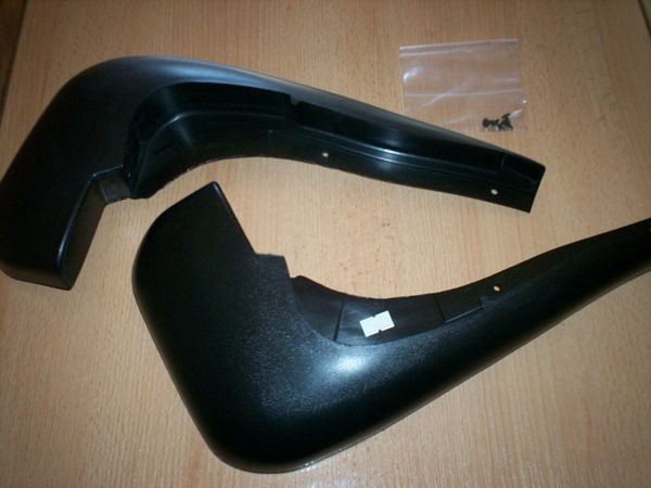 Брызговики передние Opel Omega B  2002 универсал 2.5 Дизель Черкассы