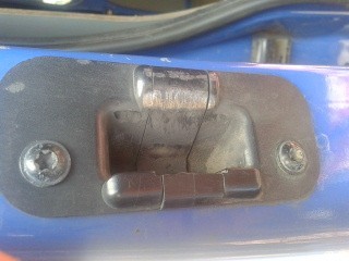 Зещелка двери Nissan Primastar  2005 універсал 1.9 Дизель 