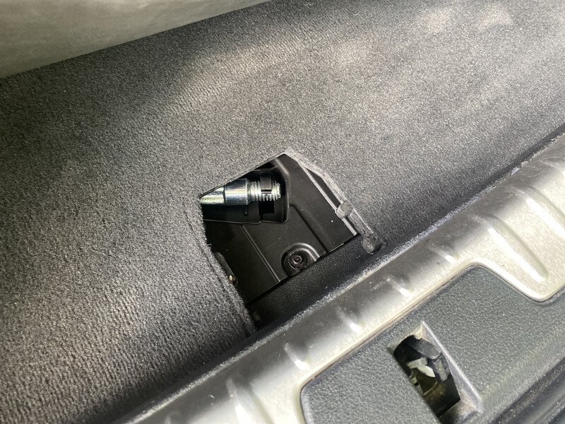 Ручка полки багажника BMW X6  2015 купе 3.0 Бензин 