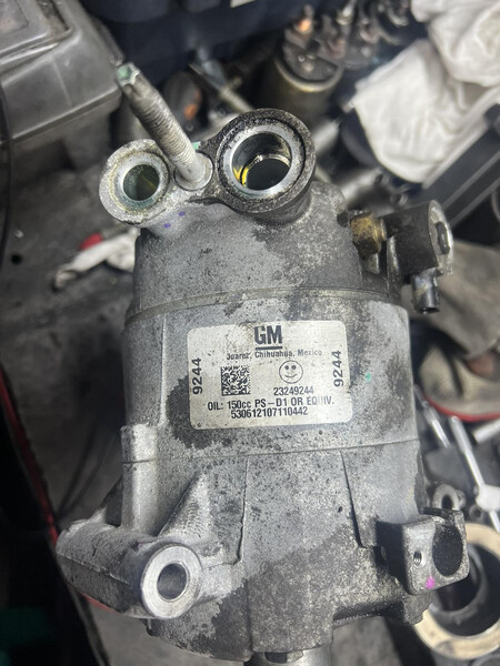 Компрессор кондиционера Chevrolet Equinox  2018 Киев