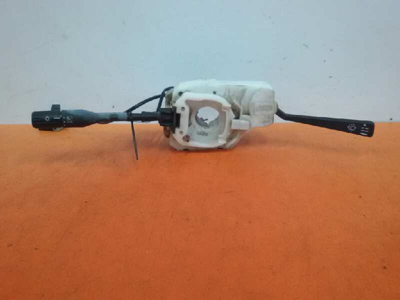 Блок переключателей подрулевых Nissan Patrol Y60  1989 4.0 Бензин Ужгород