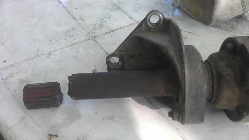 Полуось правая 7700858984   Renault Laguna