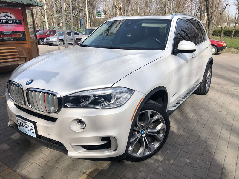 Решетка радиатора правая BMW X5  2015 3.0 Бензин Херсон