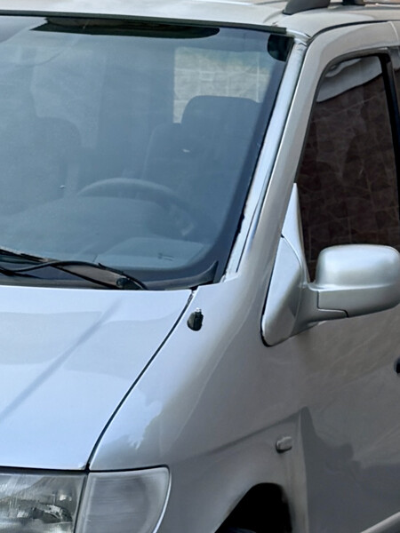 Молдинг лобового скла w638 Mercedes-Benz Vito  1998 2.2 Дизель Одесса