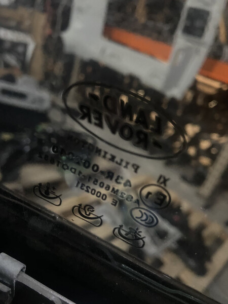 Стекло передней правой двери Land Rover Range Rover 2011 г.  Киев