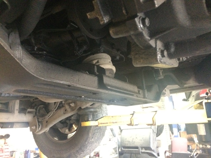 Подушка КПП задняя Jeep Grand Cherokee  1999 3.1 Дизель Киев