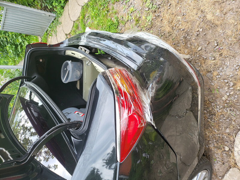 Стекло заднего фонаря Kia K7  2016 3.0 Бензин Винница