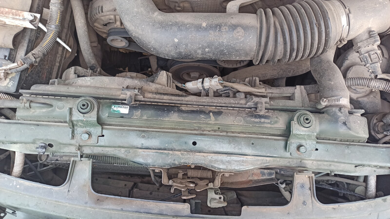 Радіатор охолодження Opel Frontera B 2000 р.  2.2 л дизель Кролевець