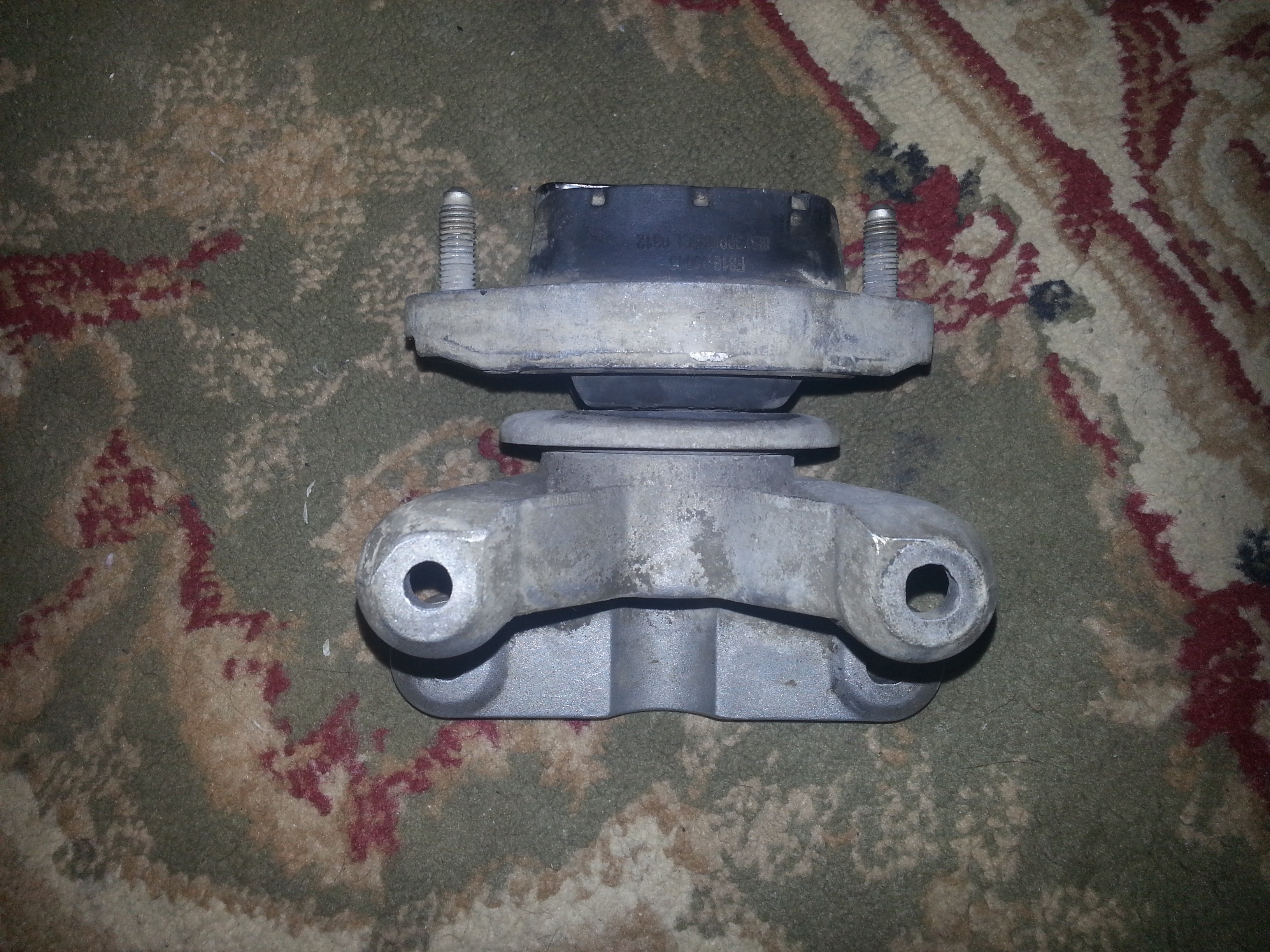 Опора АКПП Audi A4  2004 1.8 Бензин Мелитополь