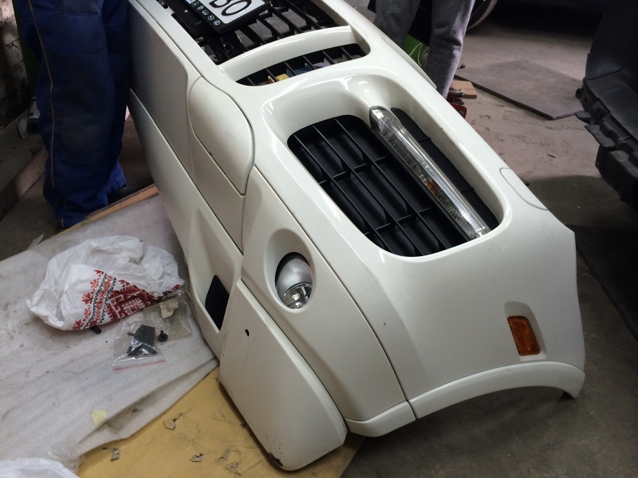 Бампер передний Jeep Wrangler GTS USA рестайлинг 2008 4.4 Бензин Киев