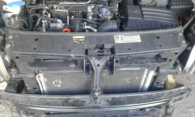Телевизор Volkswagen Caddy 3 2013 г.  1.6 л бензин Казатин
