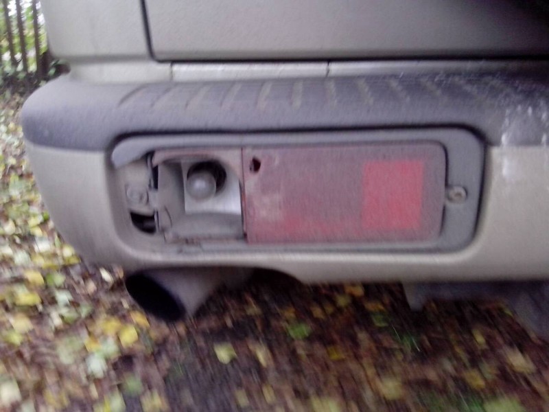 Фонарь задний левый в бампер Isuzu Trooper 2002 р.  3.0 л дизель Хмельницький