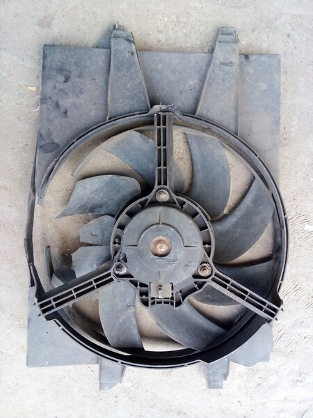 Дифузор у зборі Ford Fiesta хетчбек 2008 р.  1.4 л бензин Київ