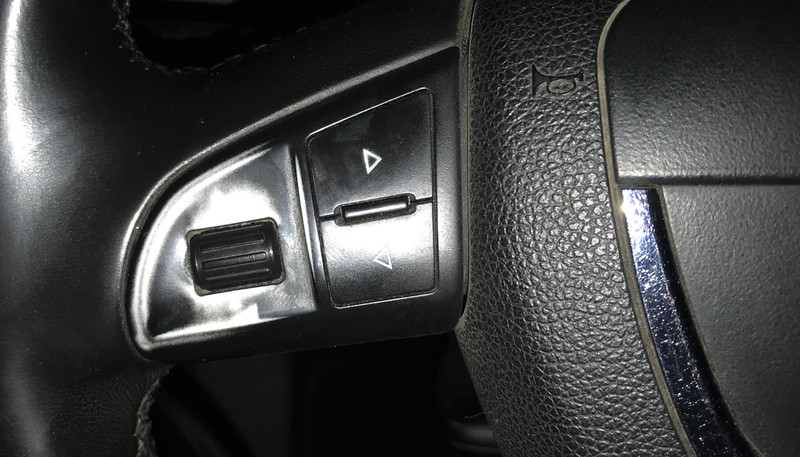 Кнопки на руль Skoda Octavia A5  2012 2.0 Дизель Черкассы