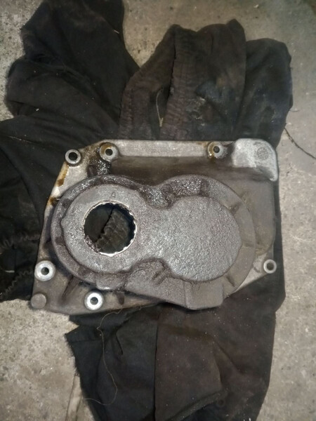 Задня кришка коробки передач Volkswagen Tiguan  2006 1.6 Бензин Київ