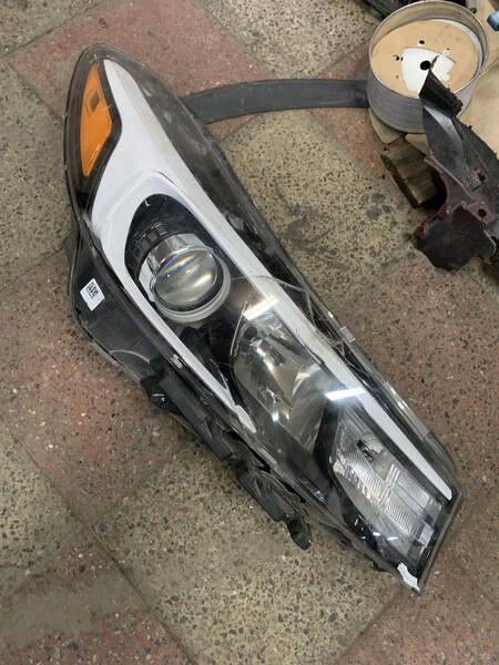 Фара права Kia Forte  2017 2.0 Гибрид Дубляны