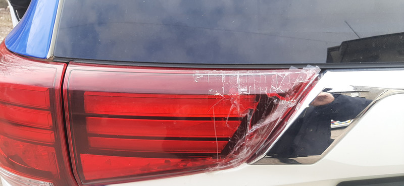 Задній лівий габаритний ліхтар в кришку багажника Mitsubishi Outlander 3  2017 2.0 Бензин Чортков