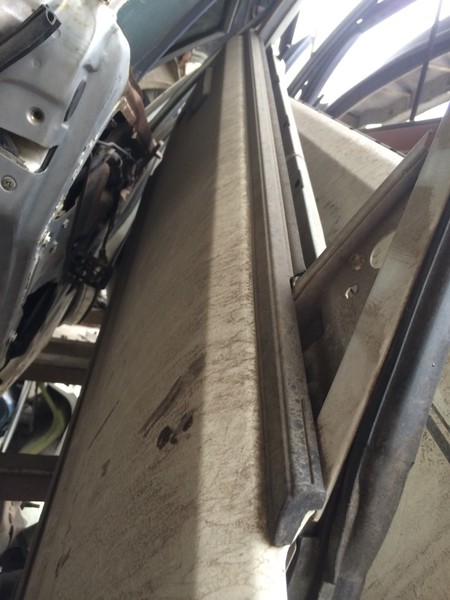 Молдинг двери Nissan Sunny B12  1988 хэтчбек 1.6 Бензин Харьков