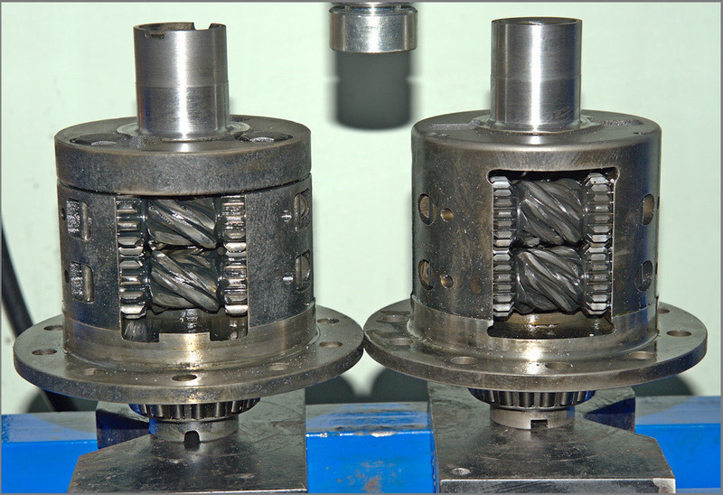 Дифференциал торсен от Audi V8  1991 3.6 Бензин Киев